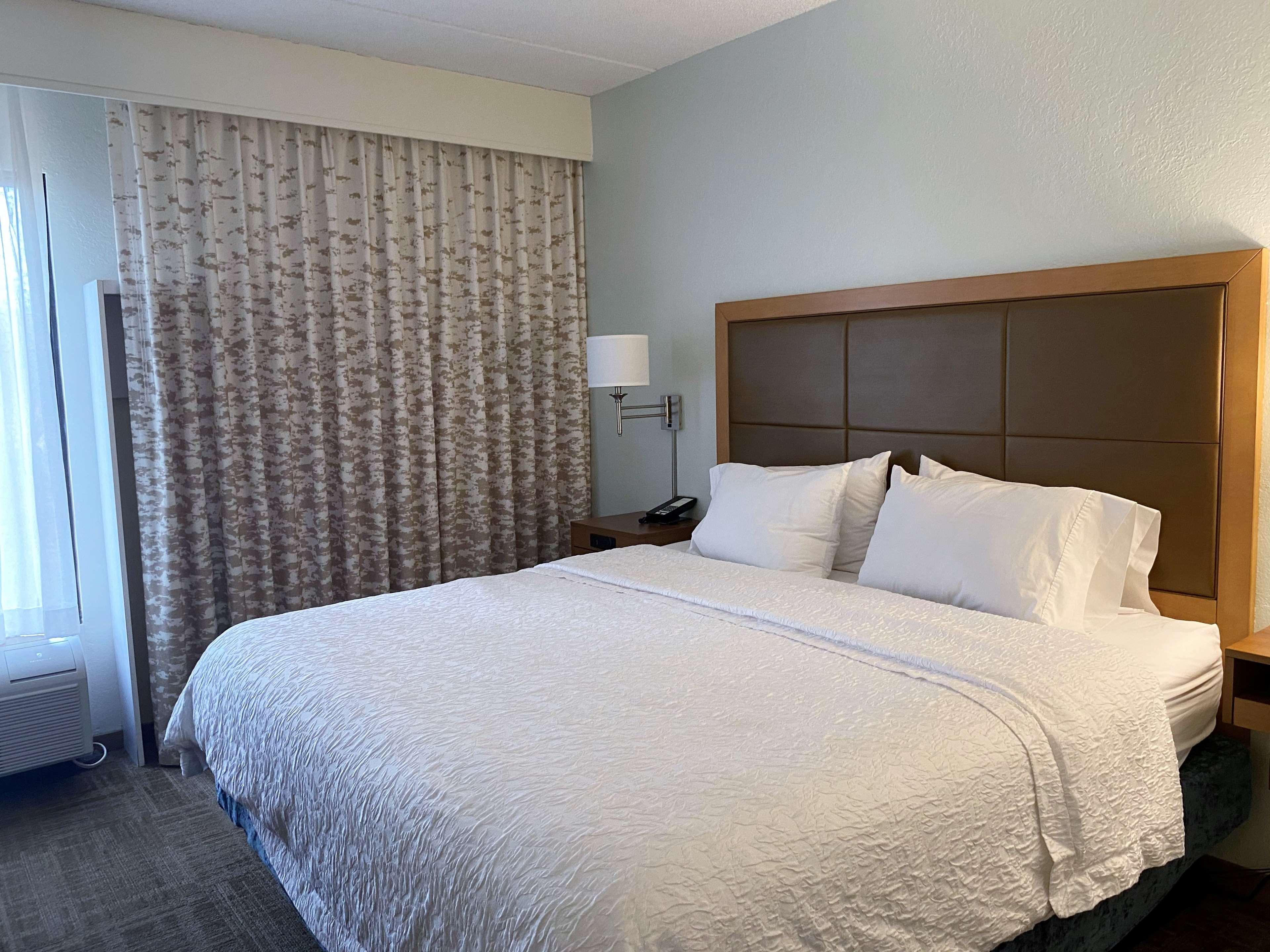 Hampton Inn By Hilton Milford Buitenkant foto