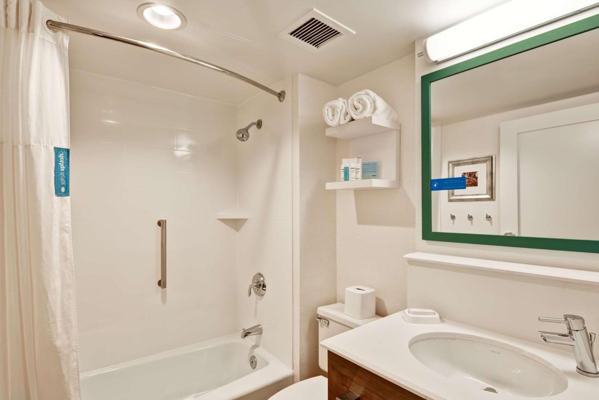 Hampton Inn By Hilton Milford Buitenkant foto